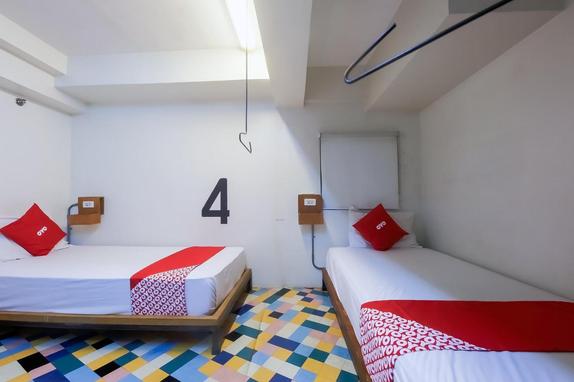 Spot On Junction Hostel Makati City Luaran gambar