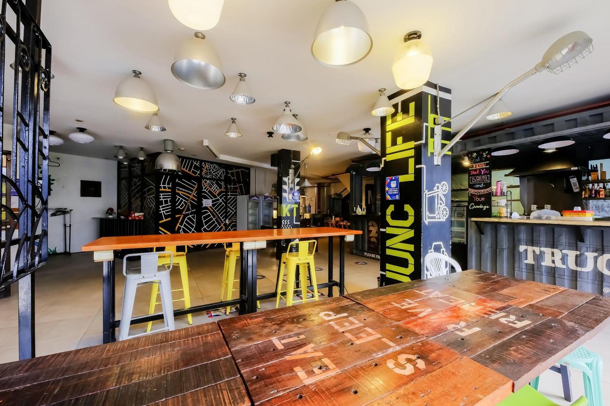 Spot On Junction Hostel Makati City Luaran gambar