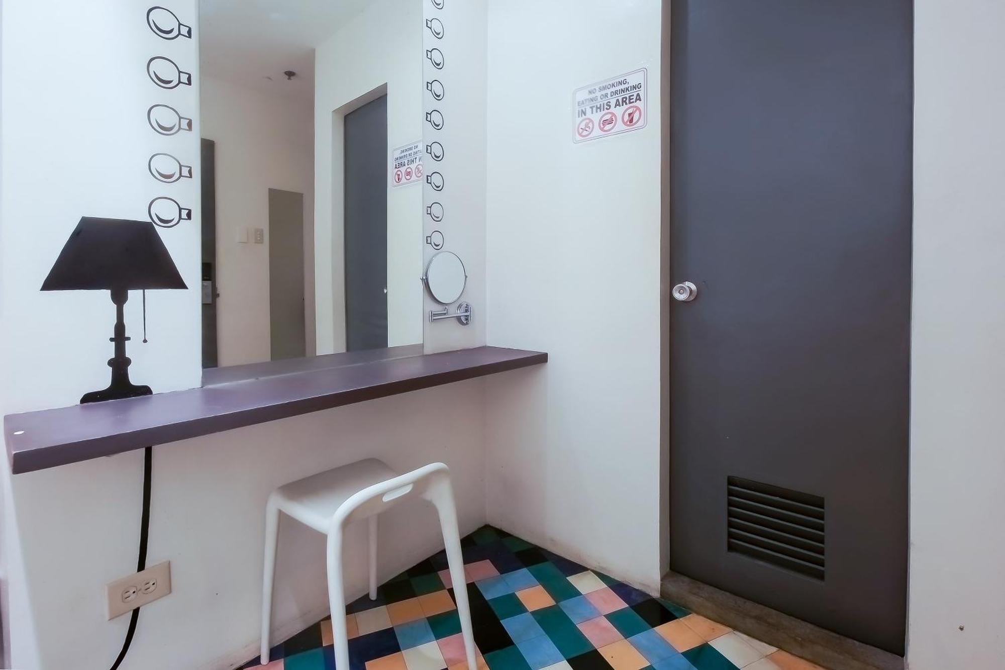 Spot On Junction Hostel Makati City Luaran gambar