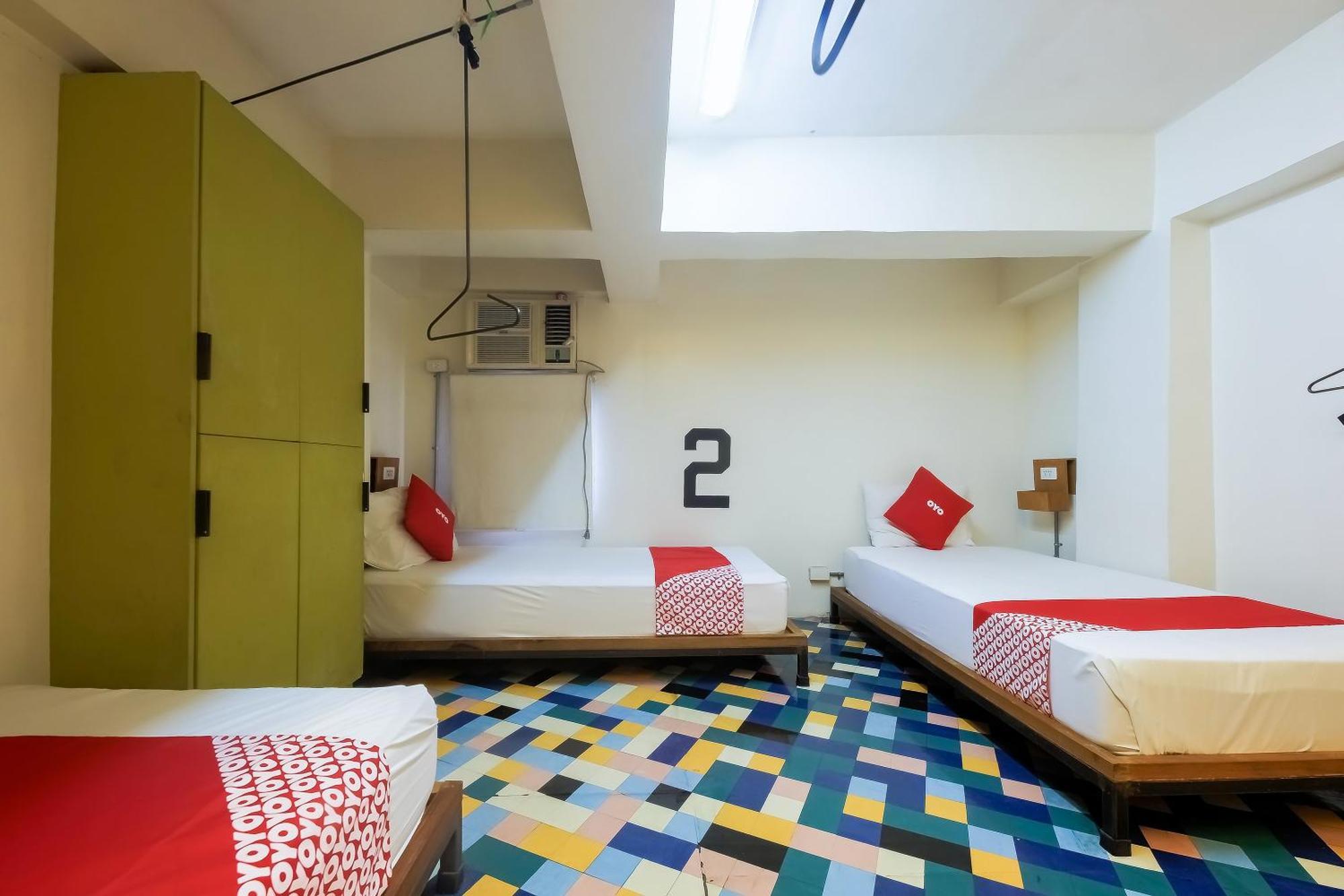 Spot On Junction Hostel Makati City Luaran gambar