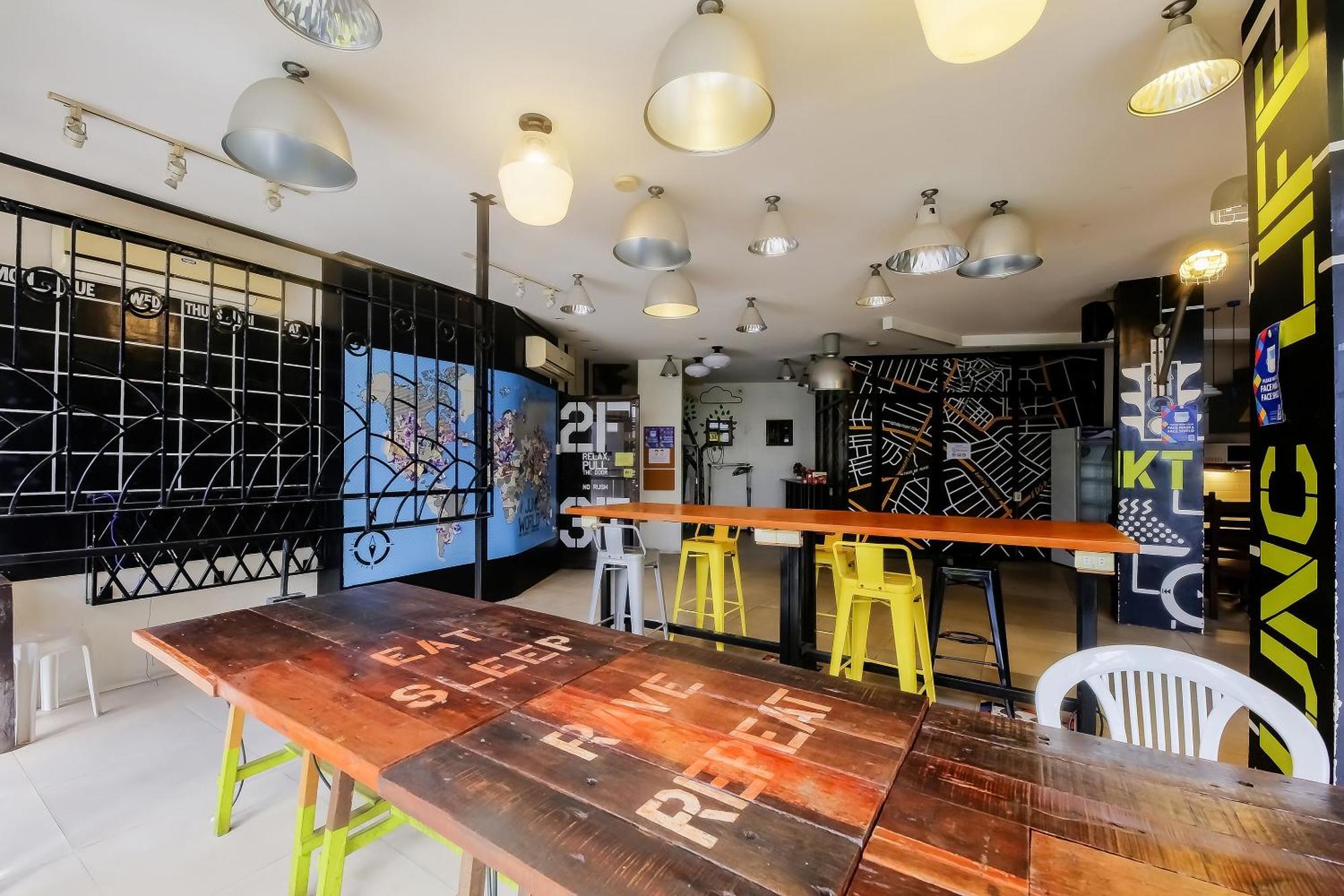 Spot On Junction Hostel Makati City Luaran gambar